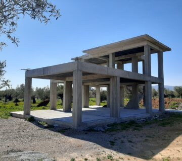 Διώροφο Μέγαρα